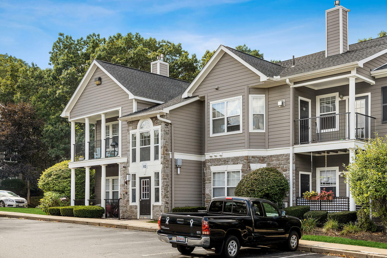 River Pointe at Den Rock Apartments Lawrence Apartments