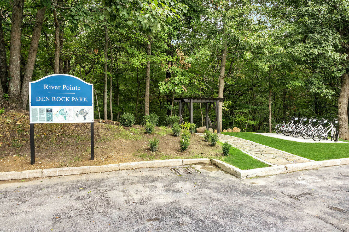 Contact River Pointe at Den Rock Apartments Lawrence Apartments